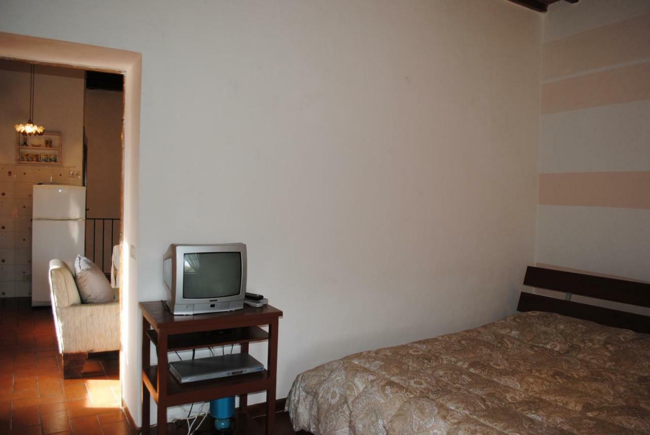 Alchimia Apartment Pitigliano Bagian luar foto